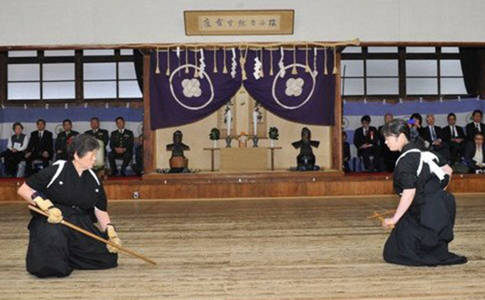 修武館で体験　なぎなた・天道流(薙刀)6ヶ月体験入館