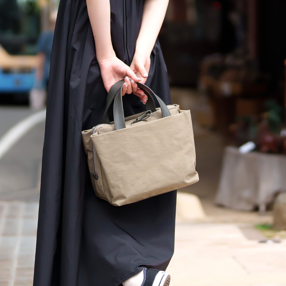 【豊岡鞄】TUTUMU tre mini boston bag（S4100）グレージュ